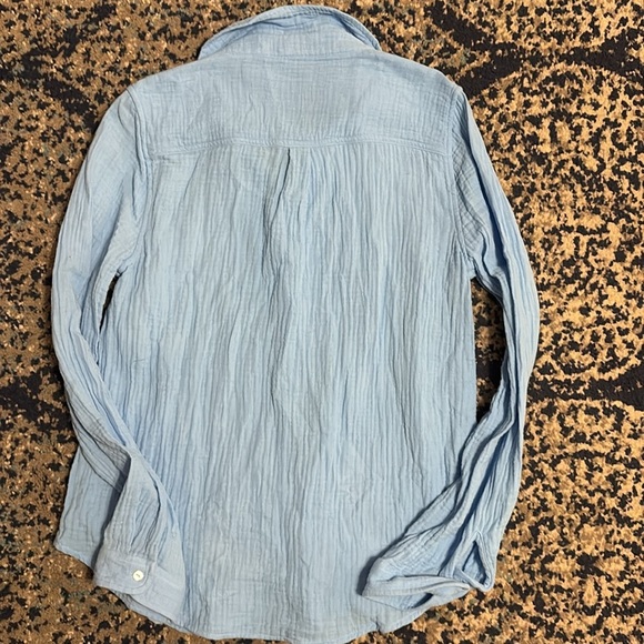 Lilly Pulitzer Frenchie Blue Geanie Button-Down Shirt, Size Medium - Picture 10 of 10